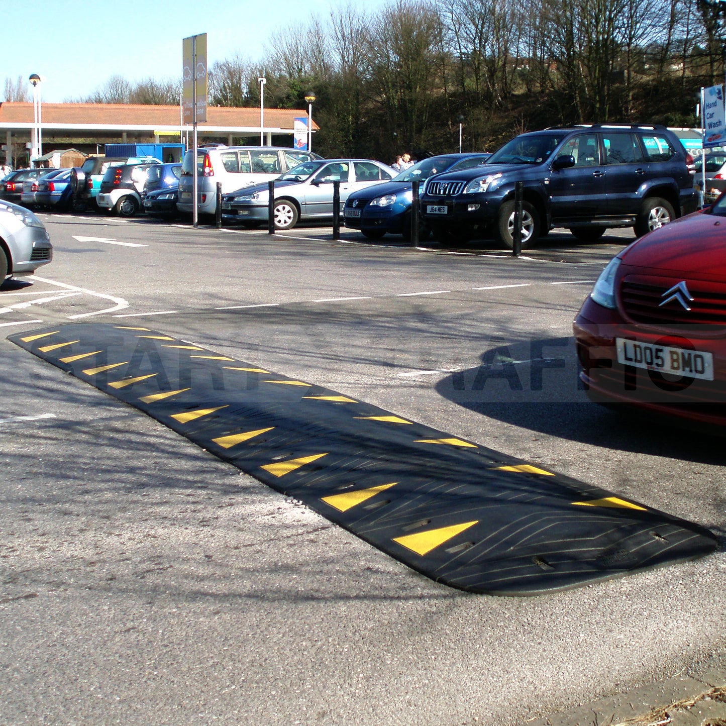 XL Rubber Speed Bumps For HGVs & Trucks